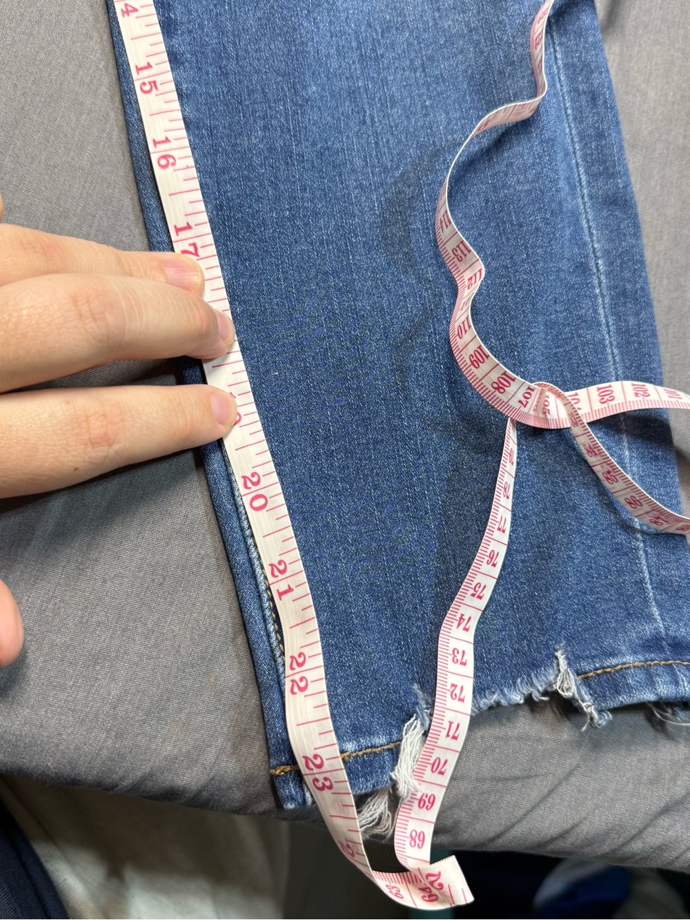 American Eagle Outfitters Ripped High Rise cropped Blue Jeggings - Picture 6 of 7